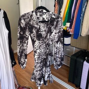 Dress Day Mini Dress with Longsleeves